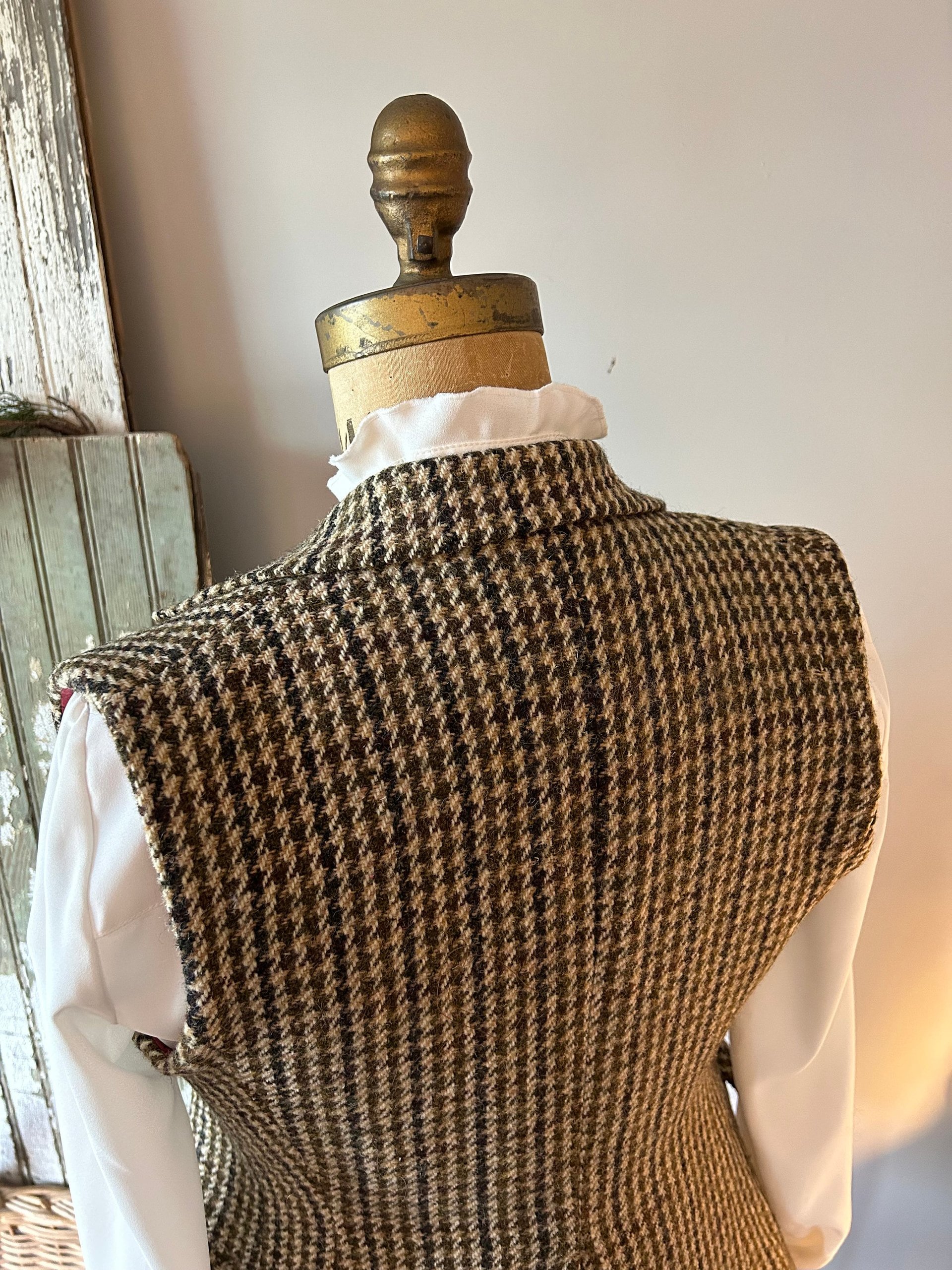 Houndstooth Harris Tweed Vest, Vintage Piece - Sz XS, Tiny