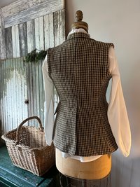 Houndstooth Harris Tweed Vest, Vintage Piece - Sz XS, Tiny