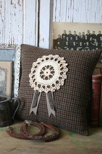 Tweed and Lace PILLOW COVER - Recycled Wool, Handmade, Eco-Friendly Decor