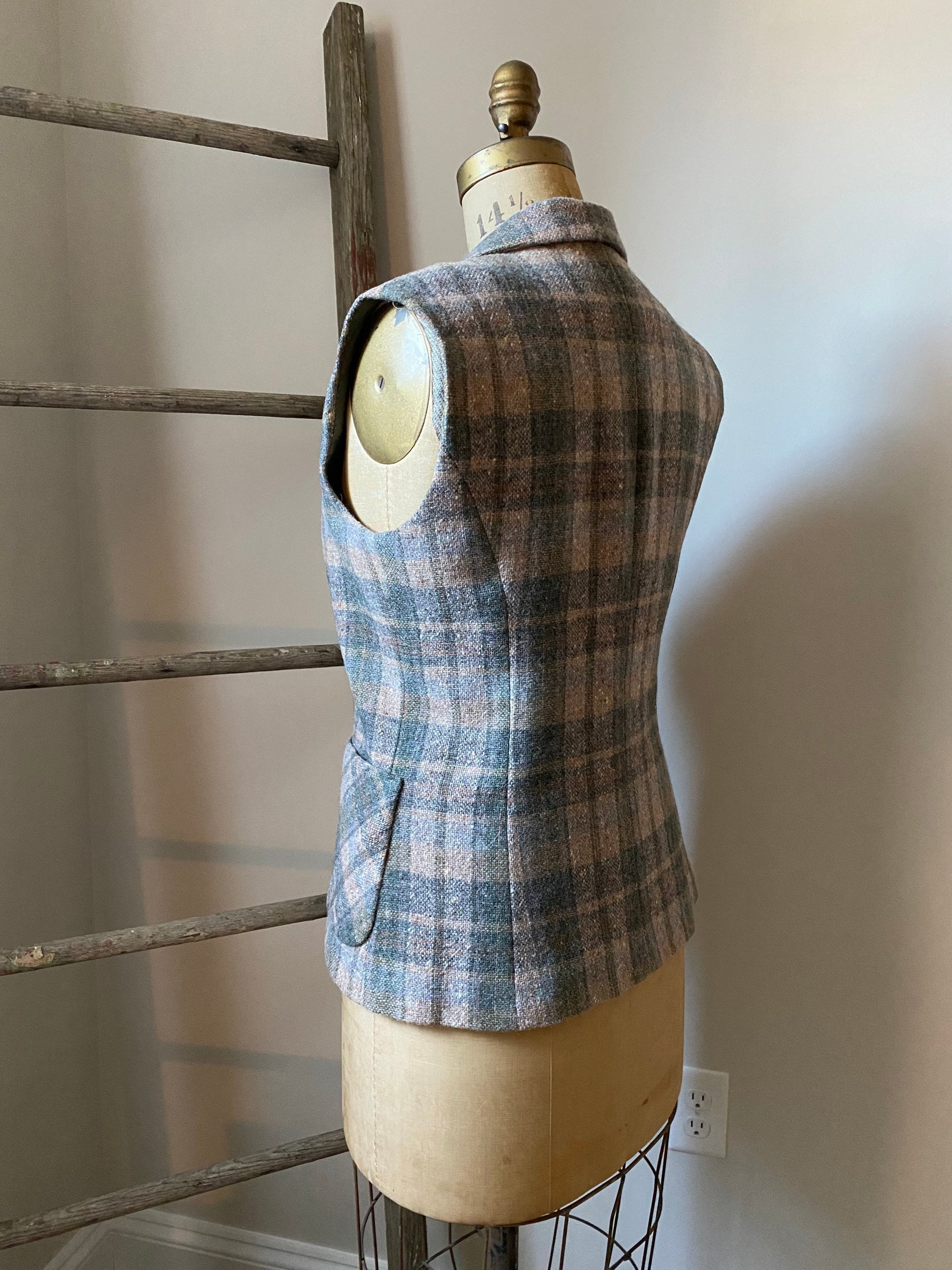 Wool Plaid Tweed VEST, Waistcoat, Guillet, Sz SMALL Recycled, Sustainable Fashion