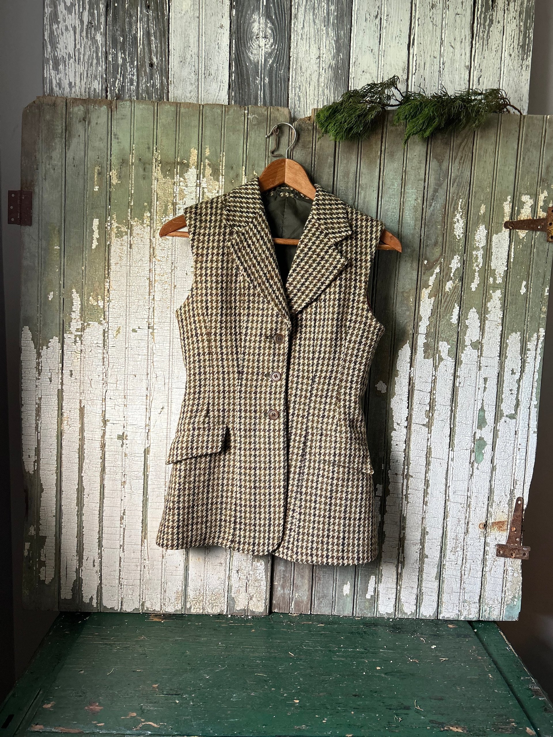 Houndstooth Harris Tweed Vest, Vintage Piece - Sz XS, Tiny