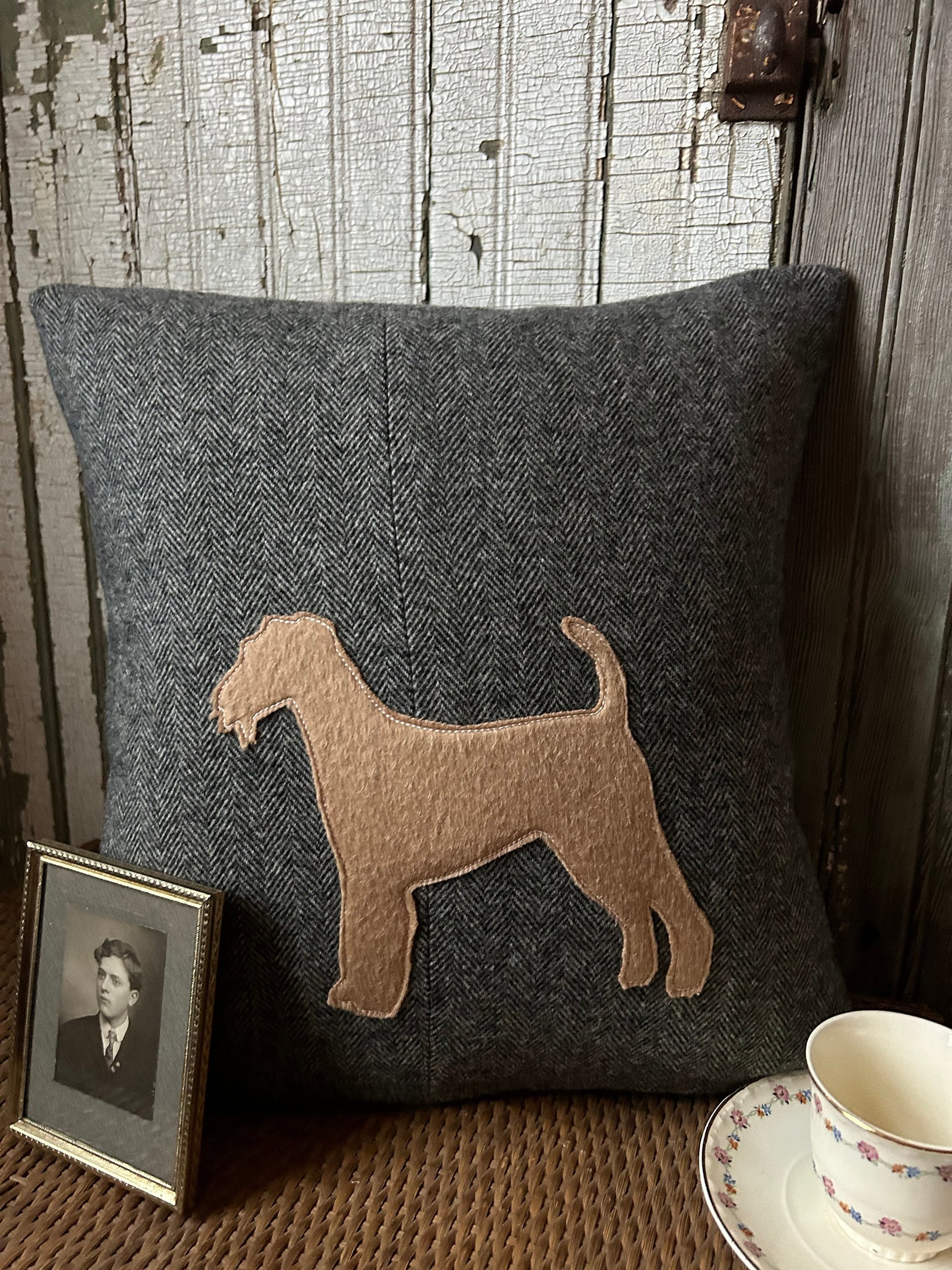 Airedale Terrier Dog Throw Pillow, Herringbone Tweed, 14 Inch