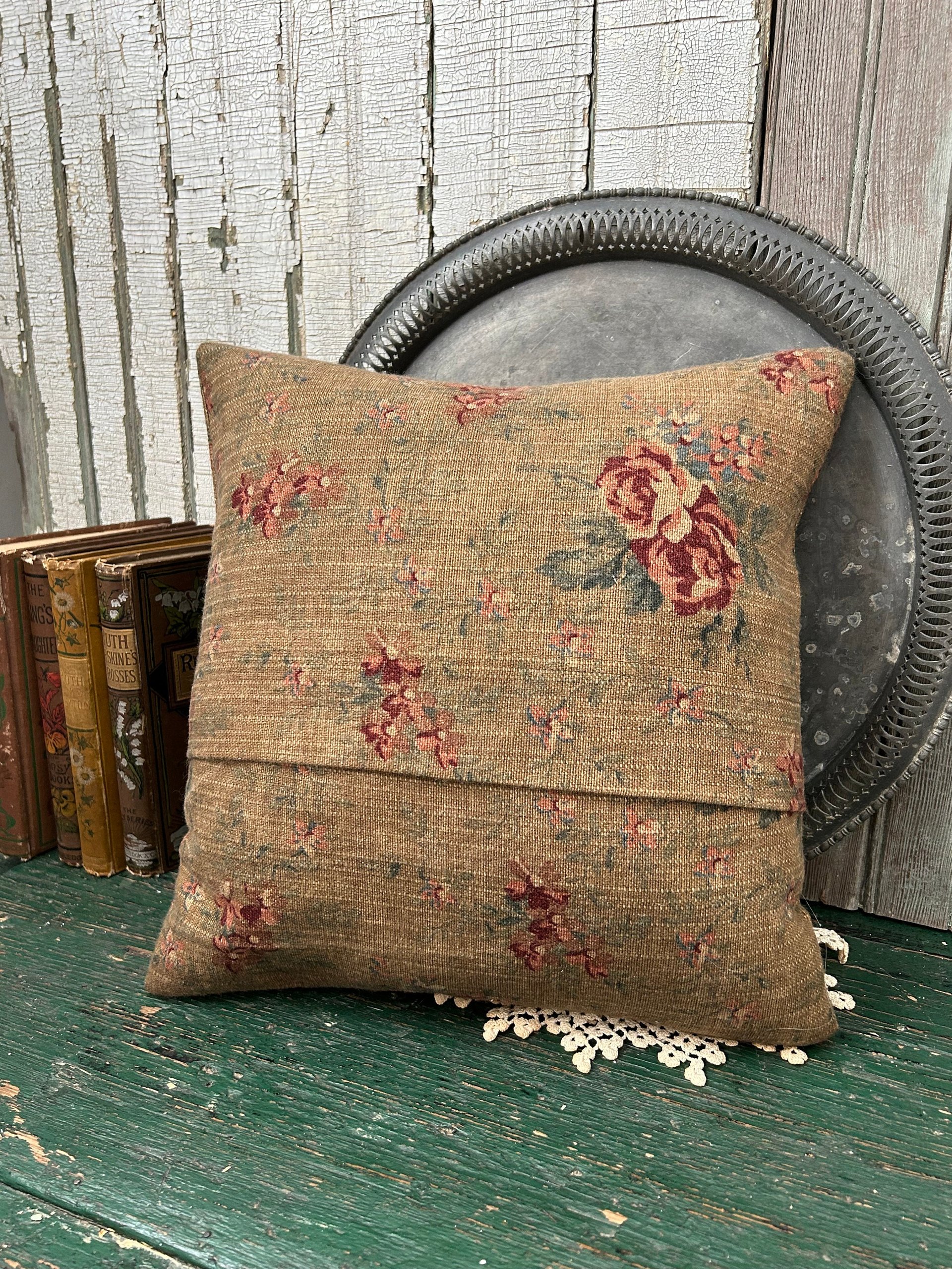 Country Rose Floral Pillow, w Vintage Lace